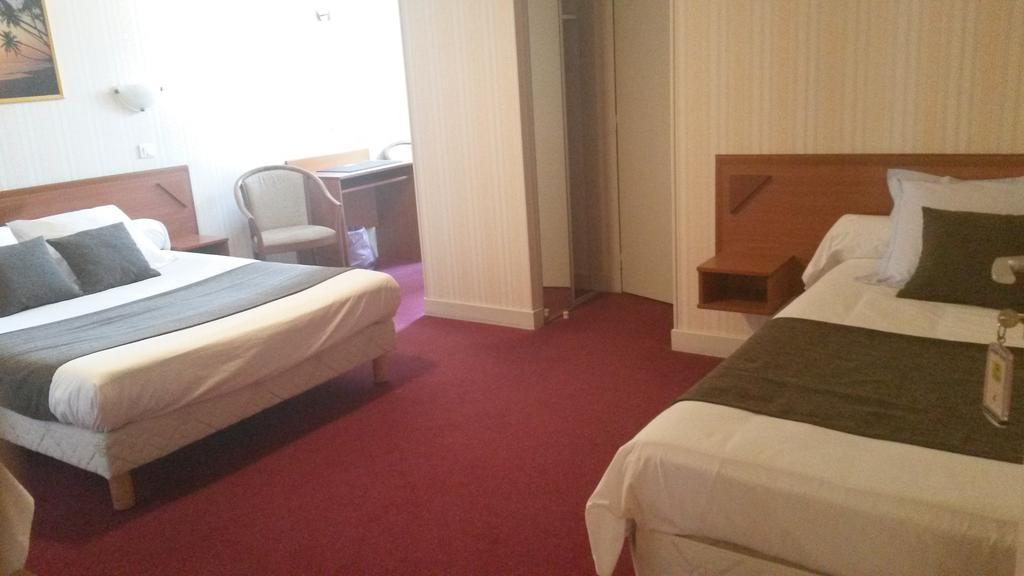Hotel De L'Agriculture Десиз Номер фото